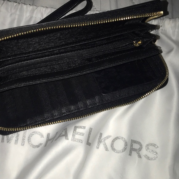 Michael Kors  Jet Wallet new condition - Picture 3 of 4